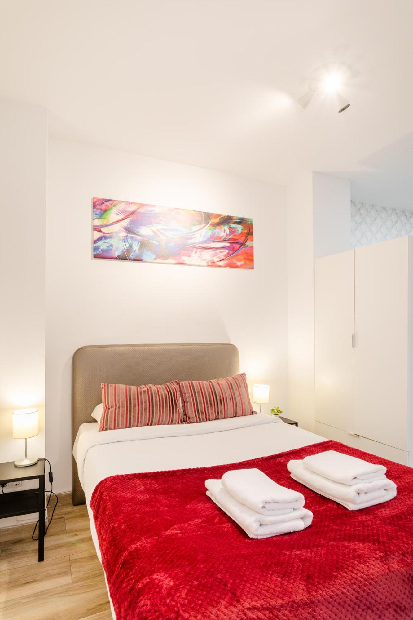 Apartamentos San Leandro, Centro Аликанте Екстериор снимка