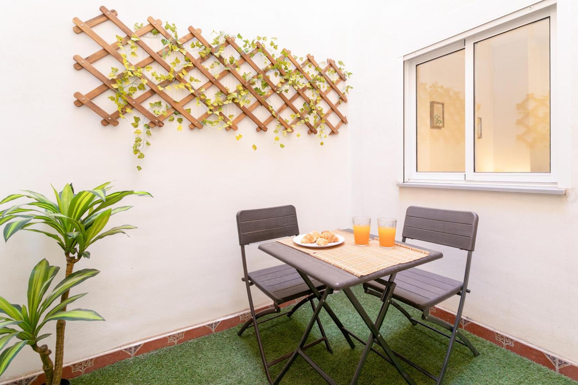 Apartamentos San Leandro, Centro Аликанте Екстериор снимка