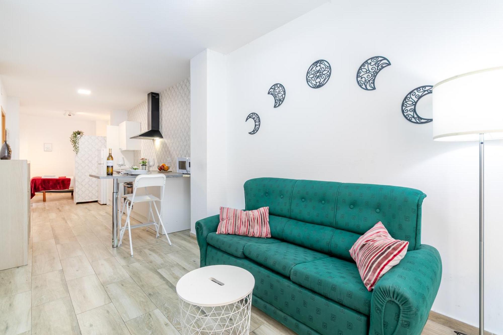 Apartamentos San Leandro, Centro Аликанте Екстериор снимка