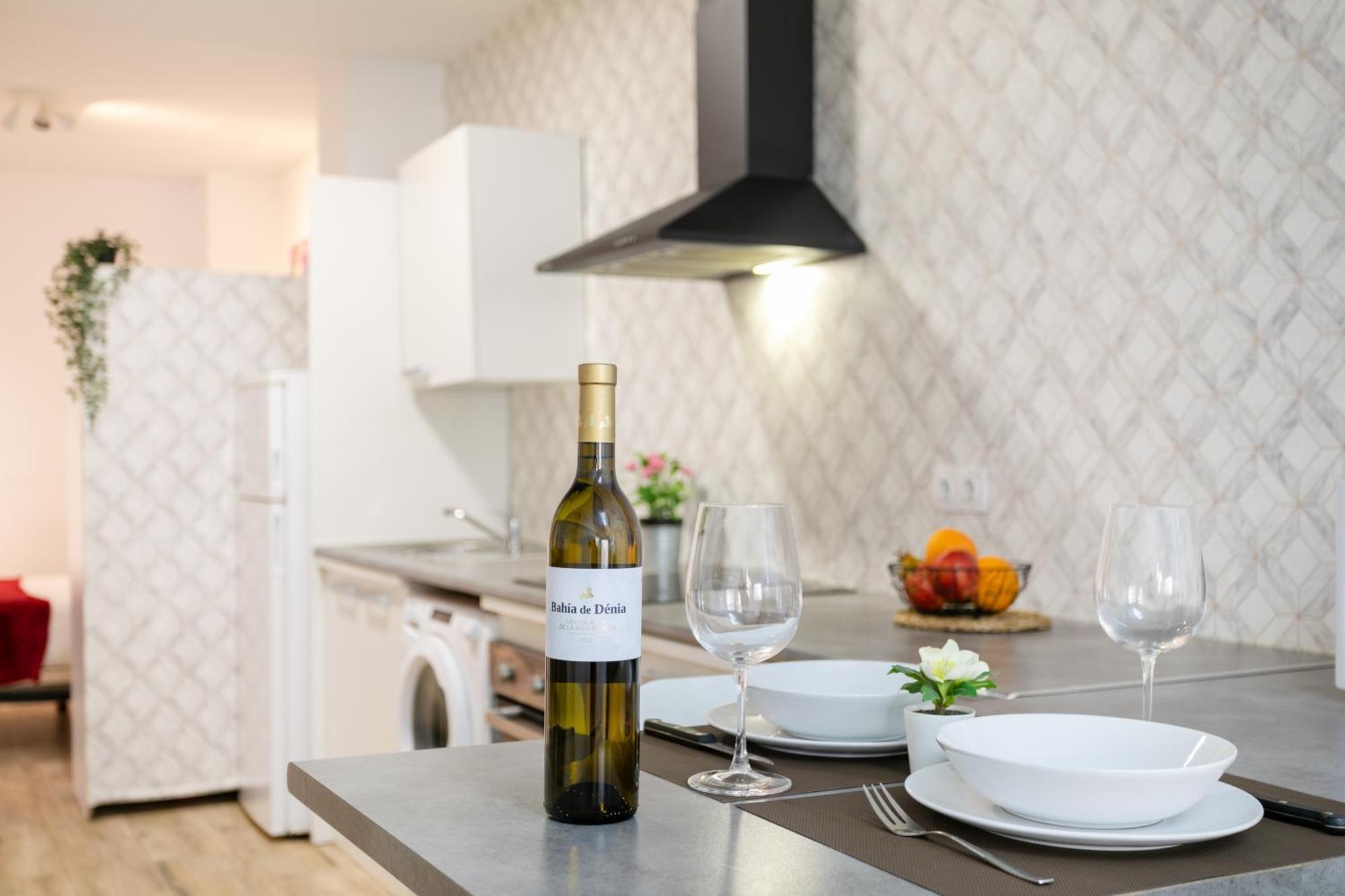 Apartamentos San Leandro, Centro Аликанте Екстериор снимка