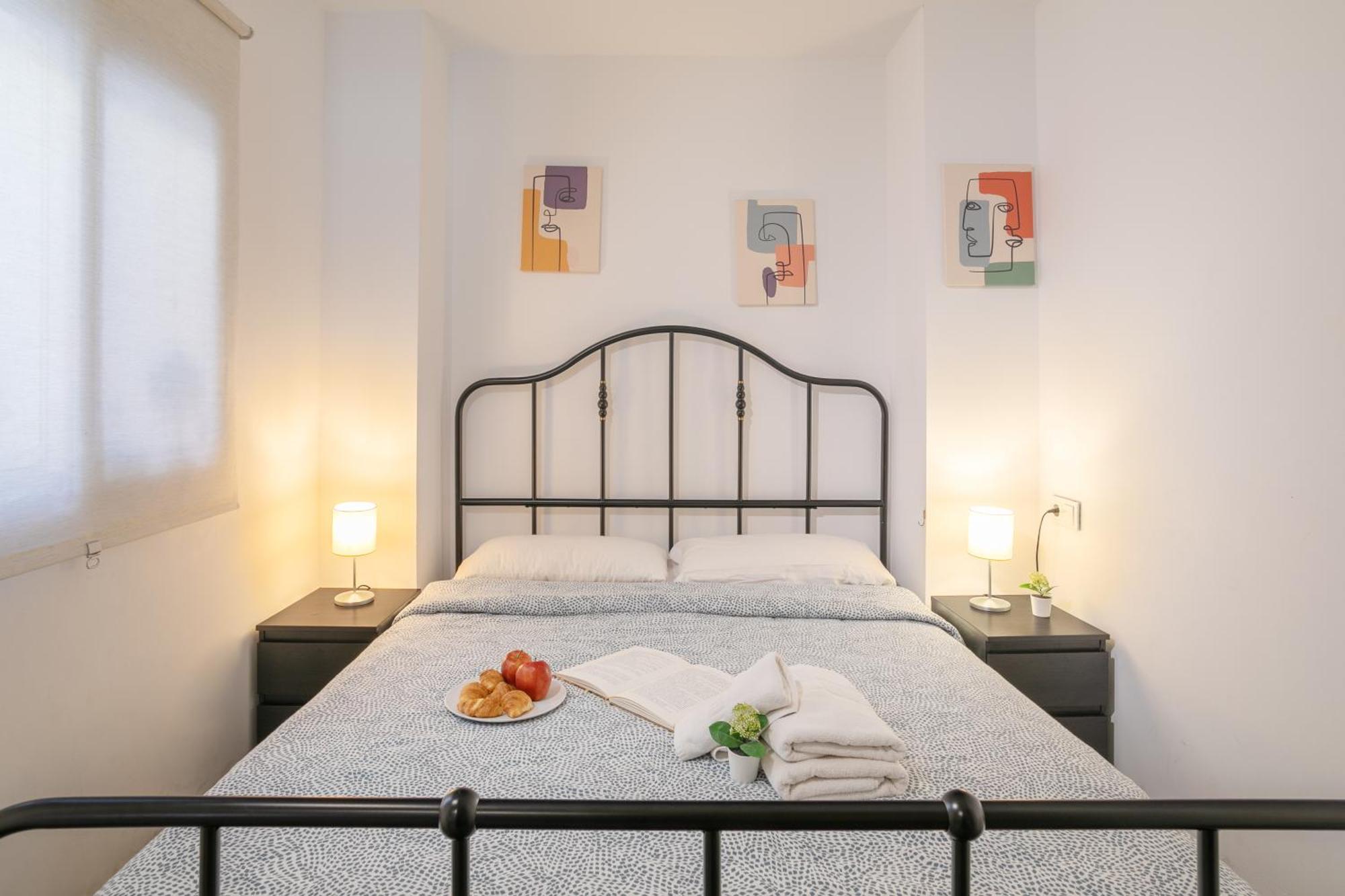 Apartamentos San Leandro, Centro Аликанте Екстериор снимка