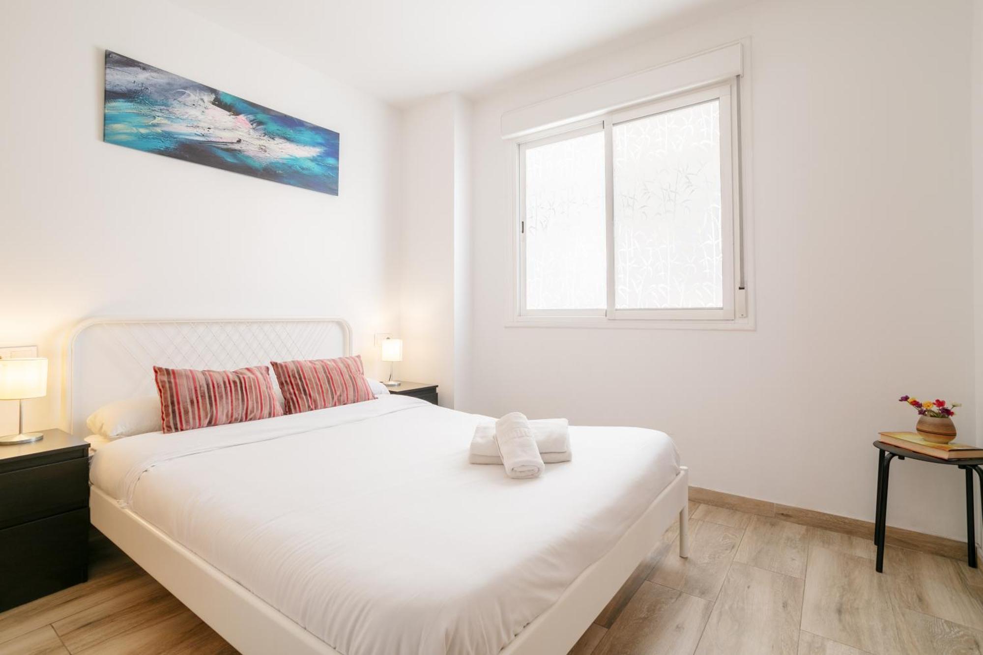 Apartamentos San Leandro, Centro Аликанте Екстериор снимка
