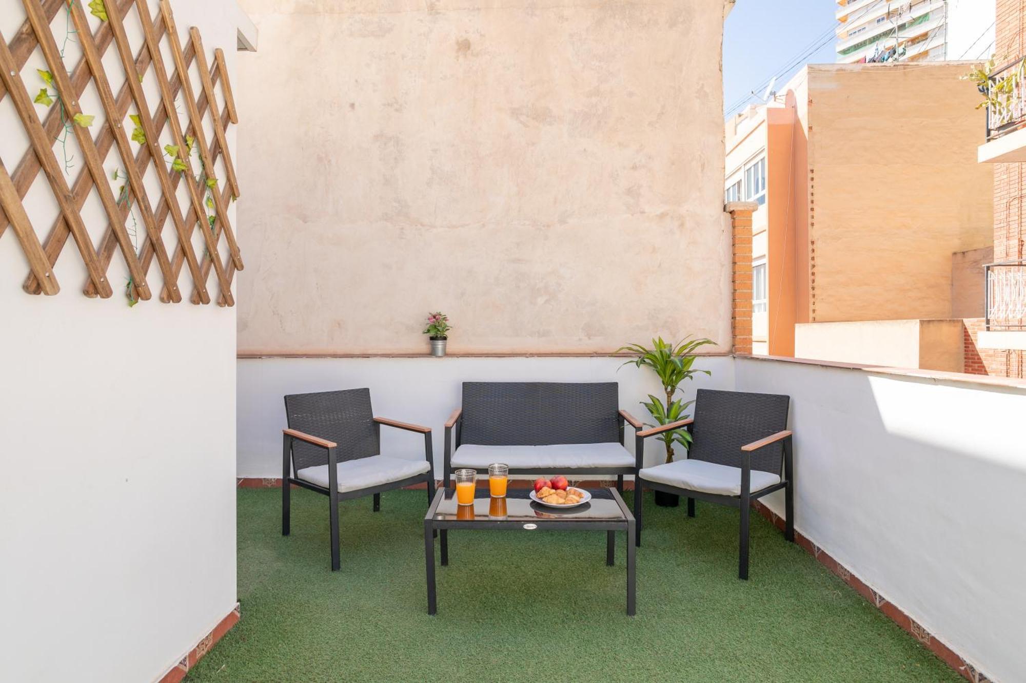 Apartamentos San Leandro, Centro Аликанте Екстериор снимка