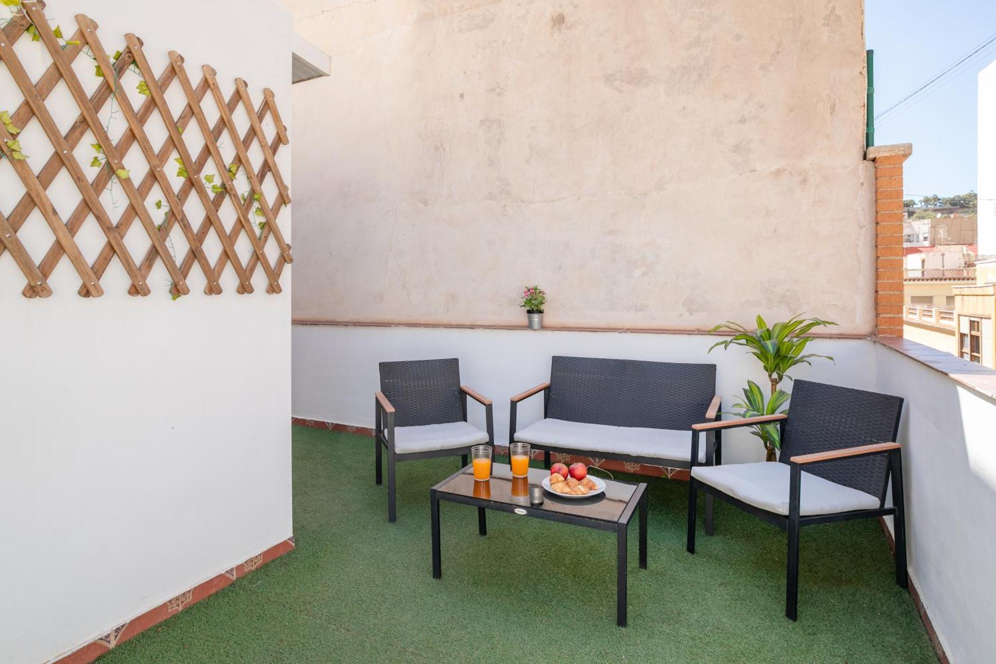 Apartamentos San Leandro, Centro Аликанте Екстериор снимка
